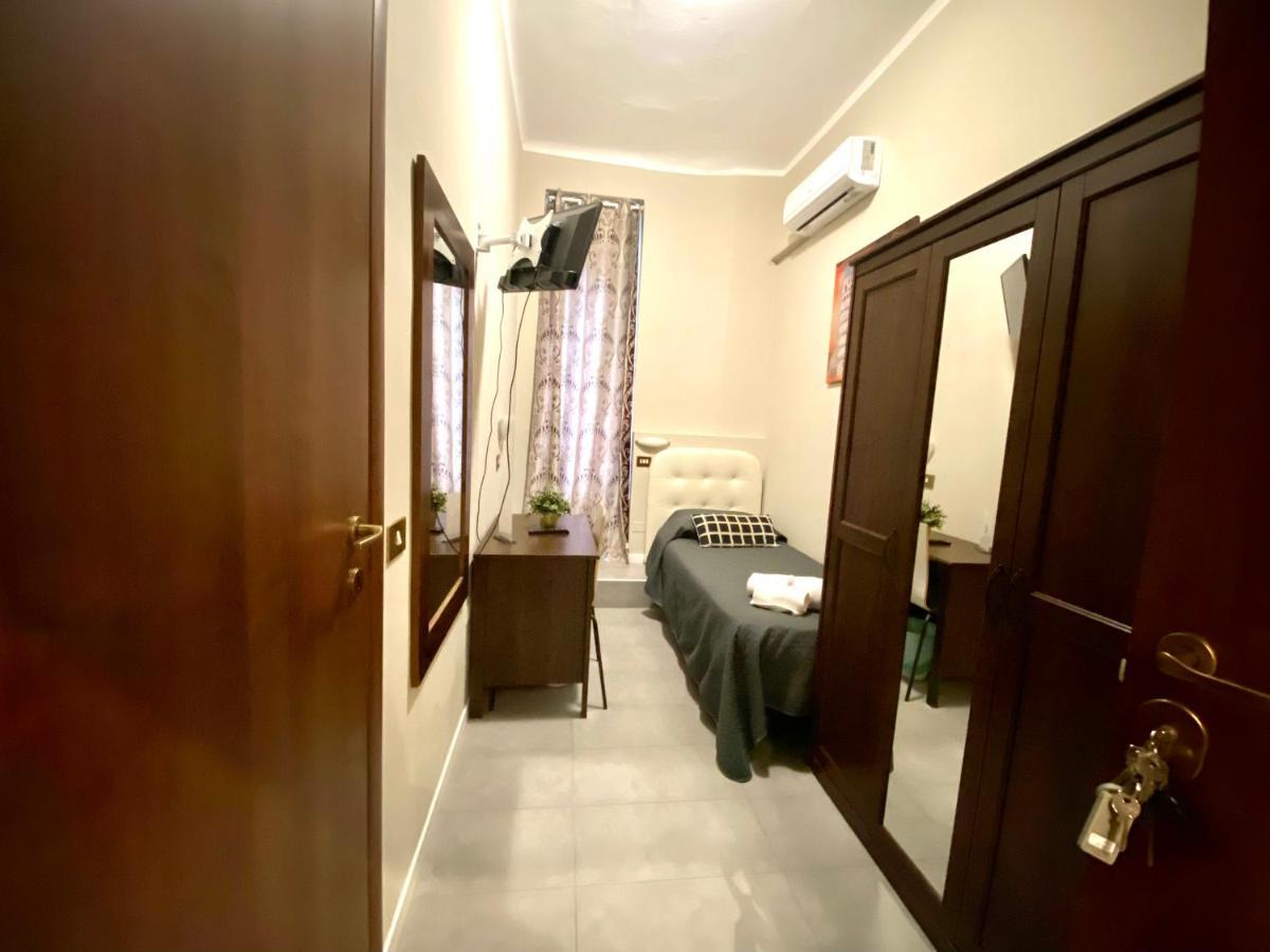 Carlo Goldoni Hotel Мілан Екстер'єр фото