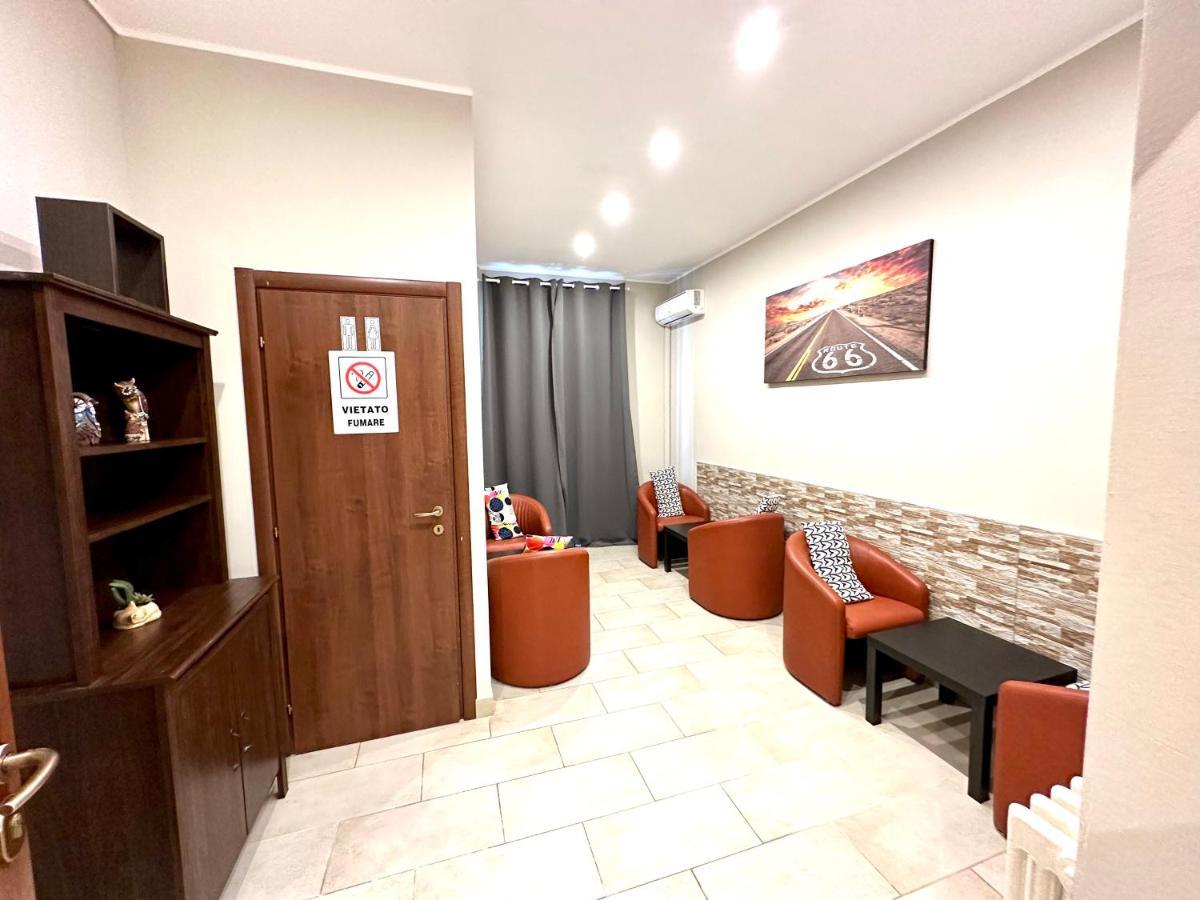 Carlo Goldoni Hotel Мілан Екстер'єр фото