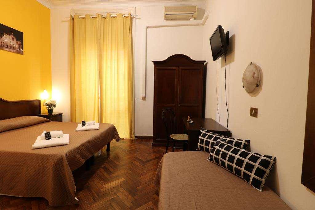 Carlo Goldoni Hotel Мілан Номер фото